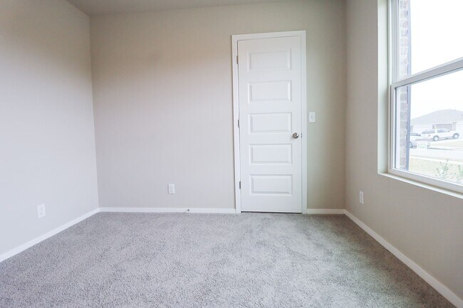 Building Photo - New Construction with Pond View! 4 Bed 2 Bath Broken Arrow