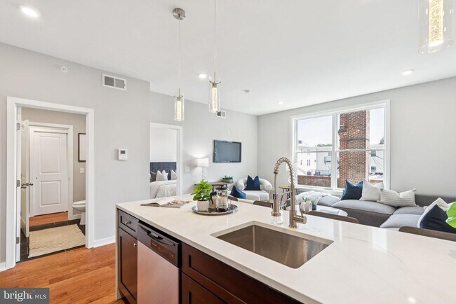 Building Photo - 203 Haverford Ave