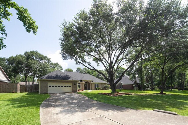 Primary Photo - 2452 Ripplewood Dr
