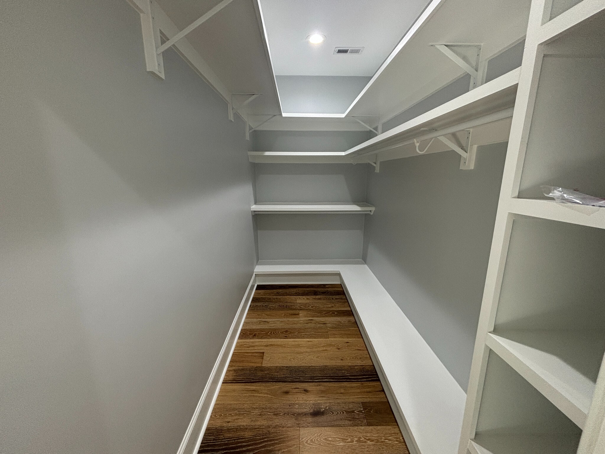 Building Photo - Room in House on Booker Ave