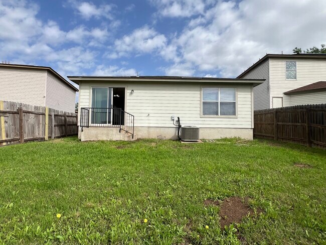 Building Photo - 3734 Candleglenn