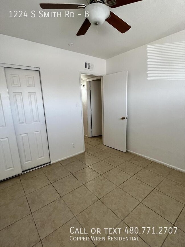 Building Photo - 1224 S Smith Rd