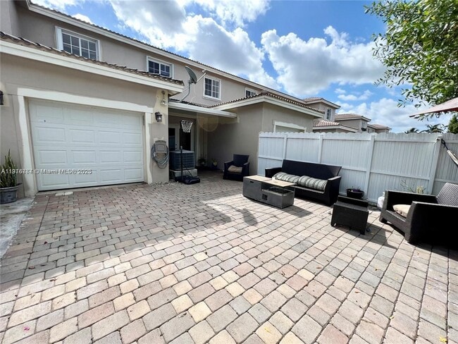 Building Photo - 27616 SW 142nd Ave