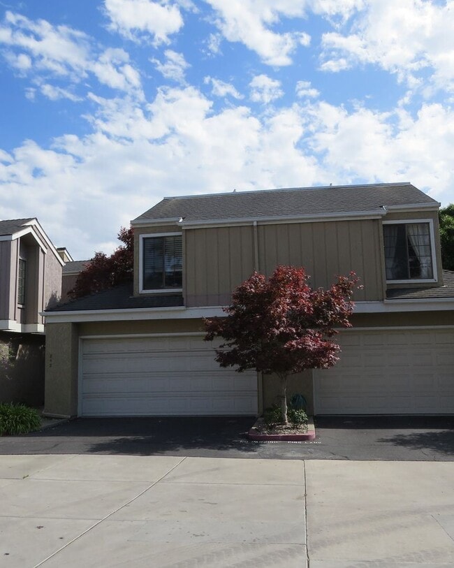 Primary Photo - 2 br, 2.5 bath House - 842 Huasna Road