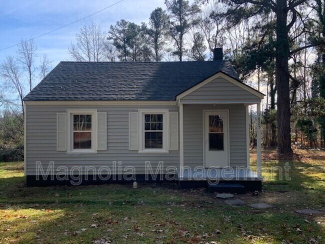 Primary Photo - 1825 Colonial Ave