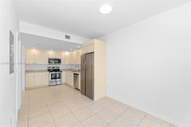 Building Photo - 365 NW 109th Ave