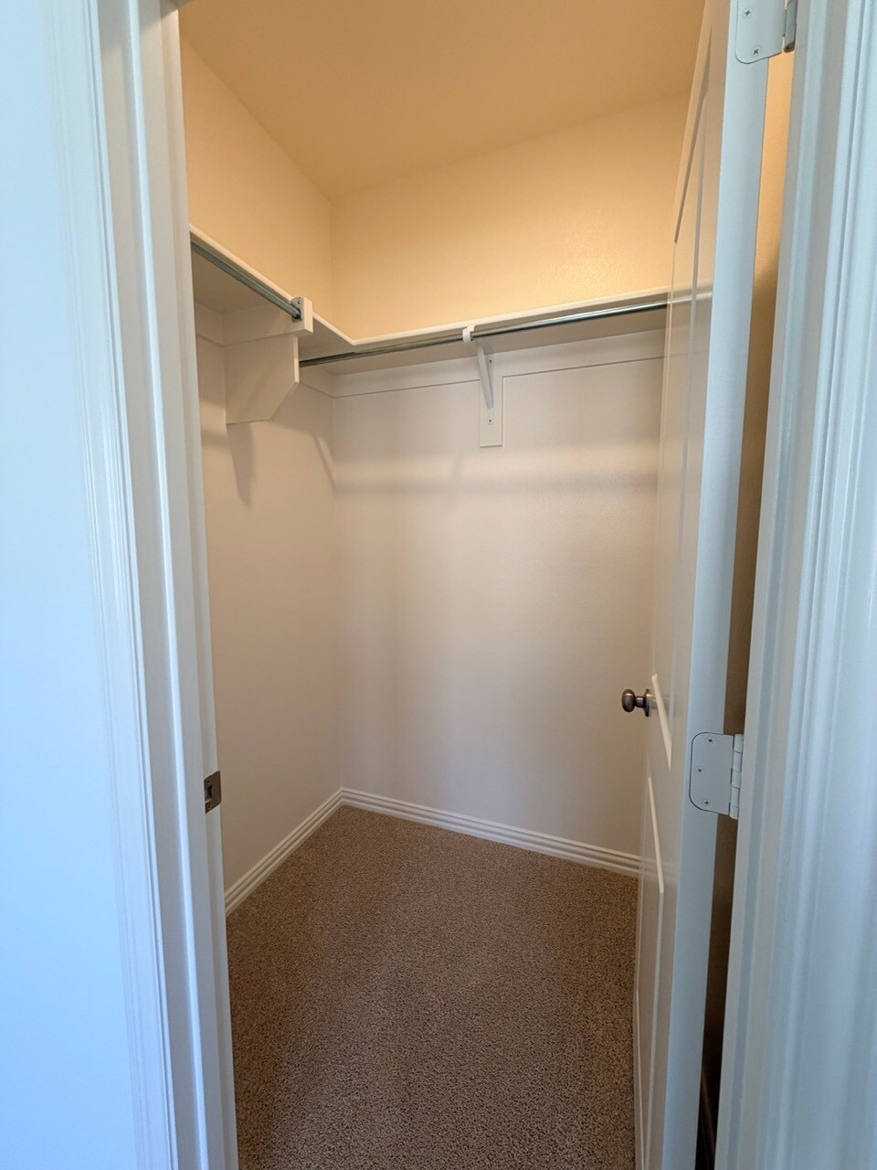 Closet - 4809 Lunker St