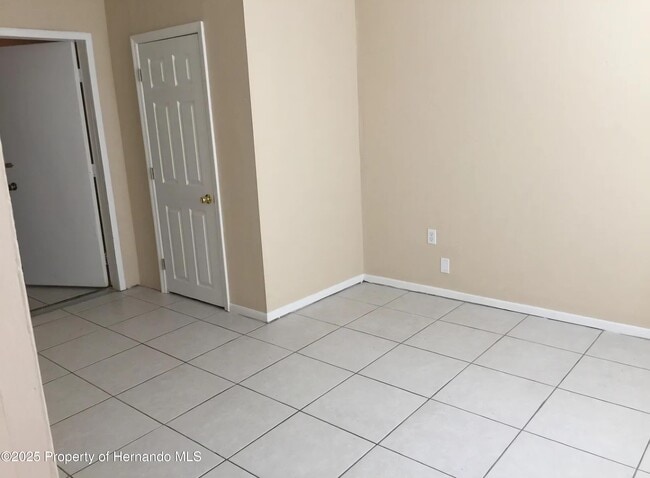 Building Photo - 9619 Langan St