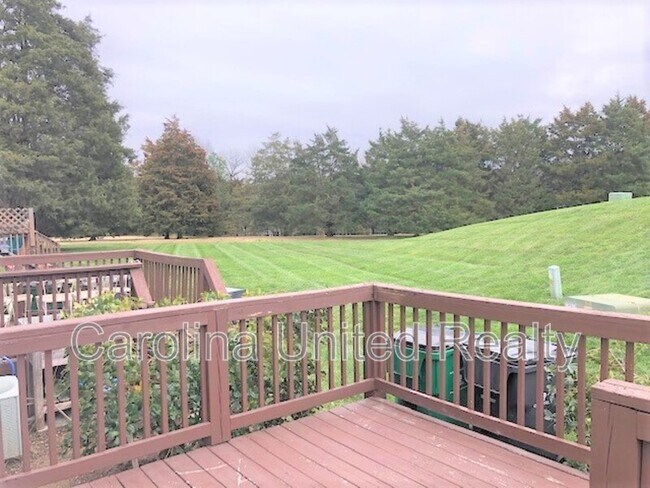 Building Photo - 8235 Circle Tree Ln