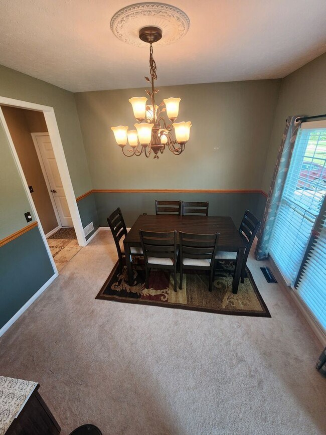 Building Photo - 3288 Beech Ln