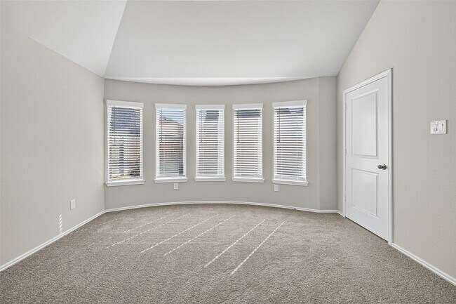Building Photo - 8915 Field Daisy Ct