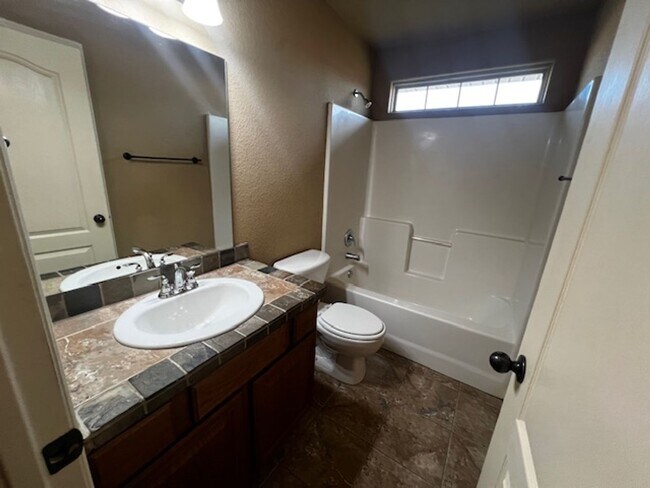 Building Photo - ** COMING SOON** Beautiful Home In Clabber Creek Subdivision. Lawn maintenance included!!