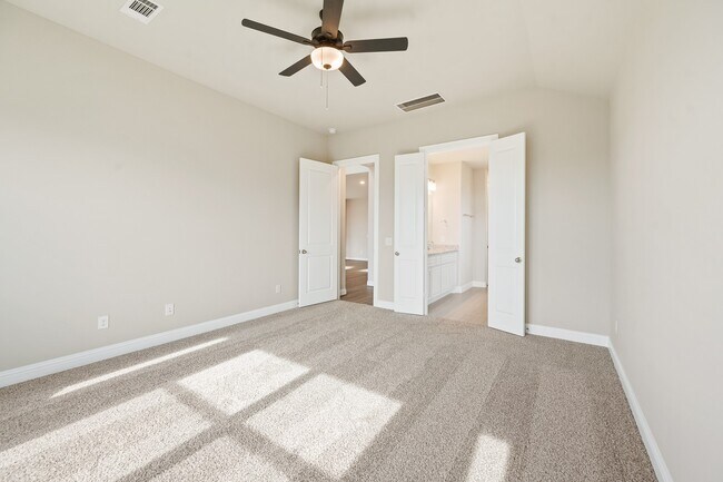 Building Photo - 721 Ocean Palms Dr