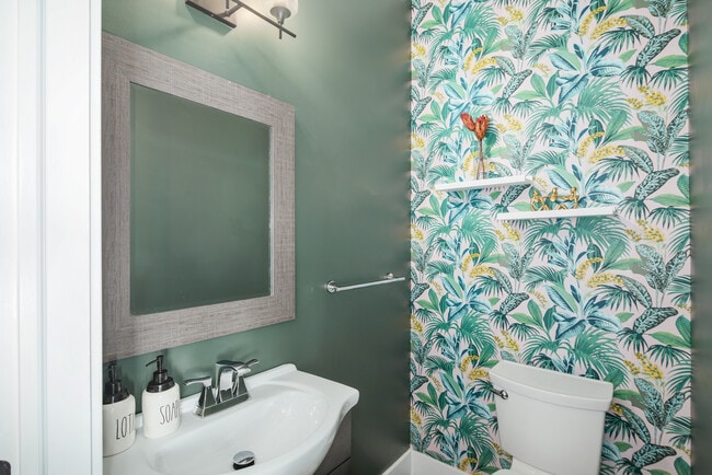 Building Photo - 2223 Taggert St