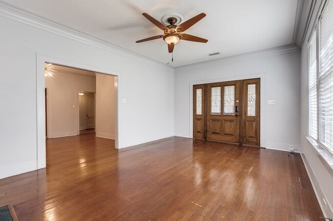 Building Photo - CHARMING 3-BEDROOM HOME IN MONTE VISTA