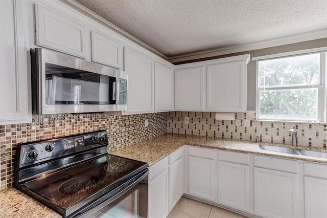 Building Photo - 3601 McClintick Rd