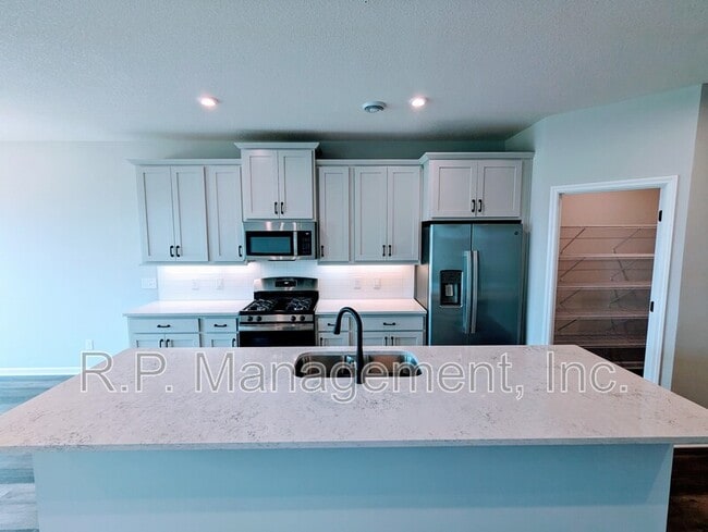 Building Photo - 20137 78th Pl