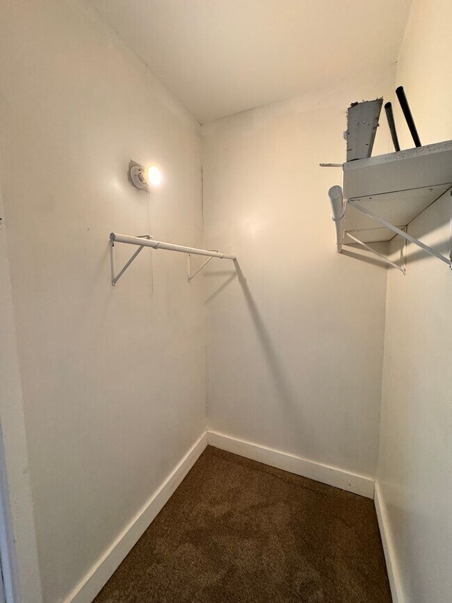 Building Photo - 310 Marshall Ave