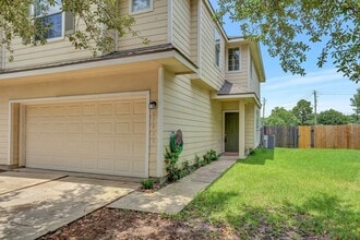 Building Photo - 13011 Peppergate Ln