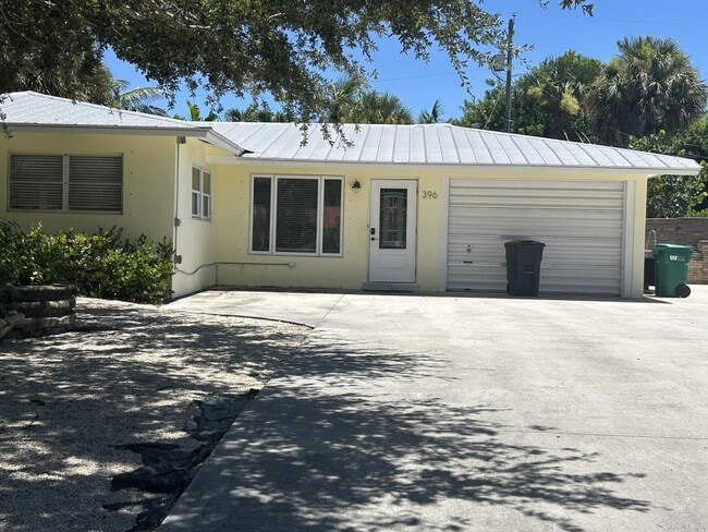 Primary Photo - 396 Tequesta Dr
