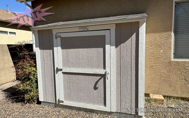 Building Photo - Home in Granville HOA