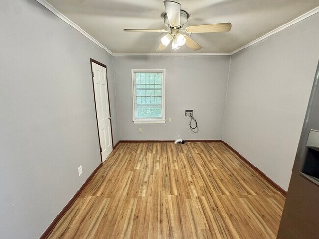 Building Photo - 1596 Pennsylvania St