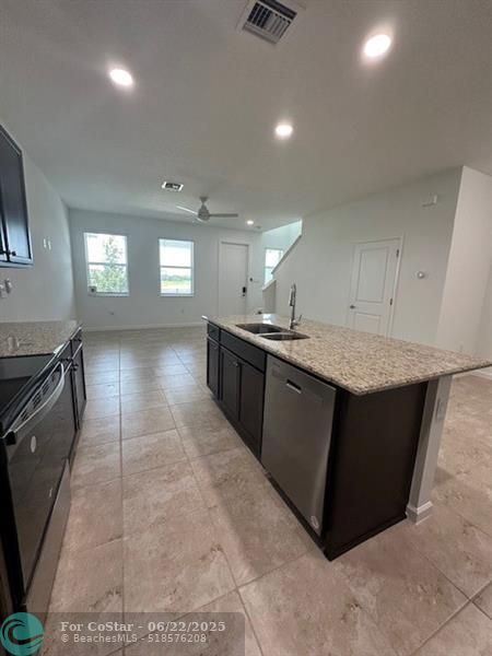 Building Photo - 4658 Longwood Lake Sq