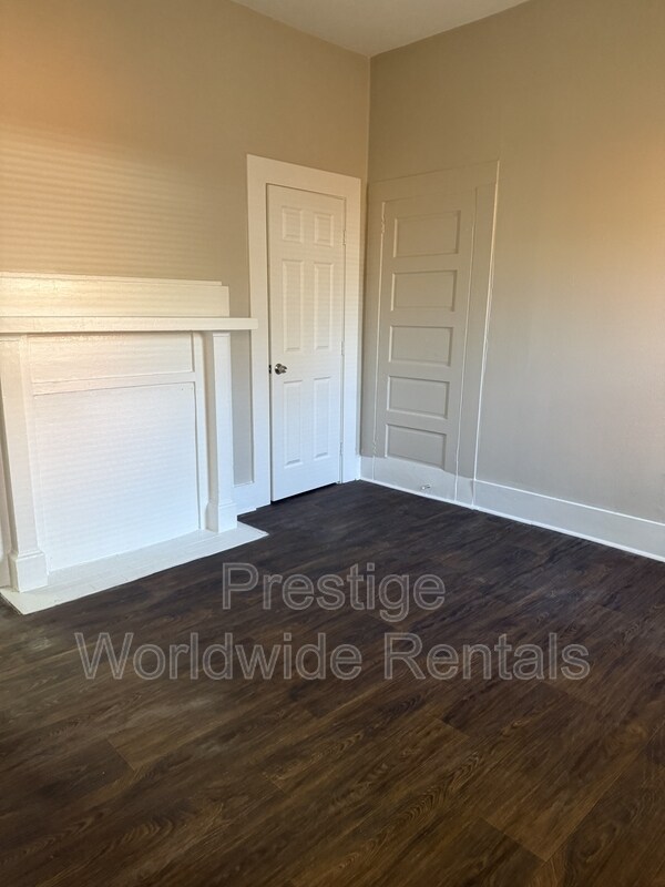 Building Photo - 2307 16th Ave