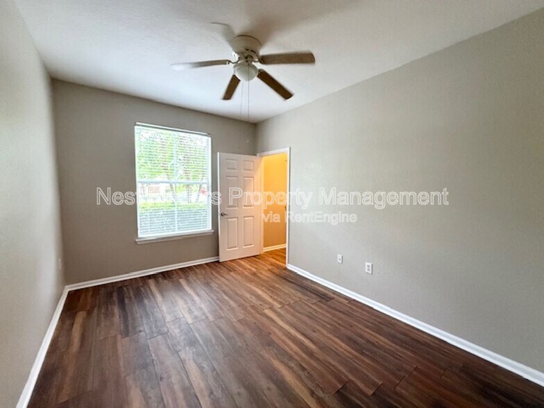 Building Photo - 8539 Gate Pkwy W