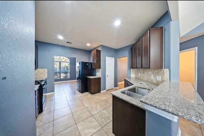 Building Photo - 15003 Signal Ridge Way