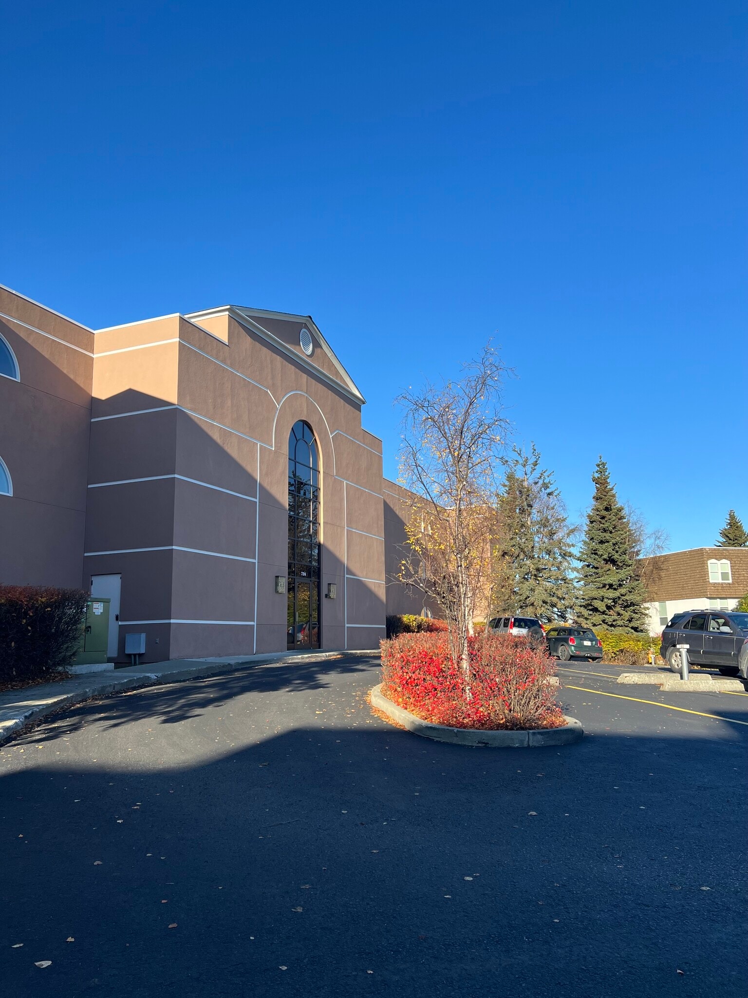 Building Photo - 726 O Pl