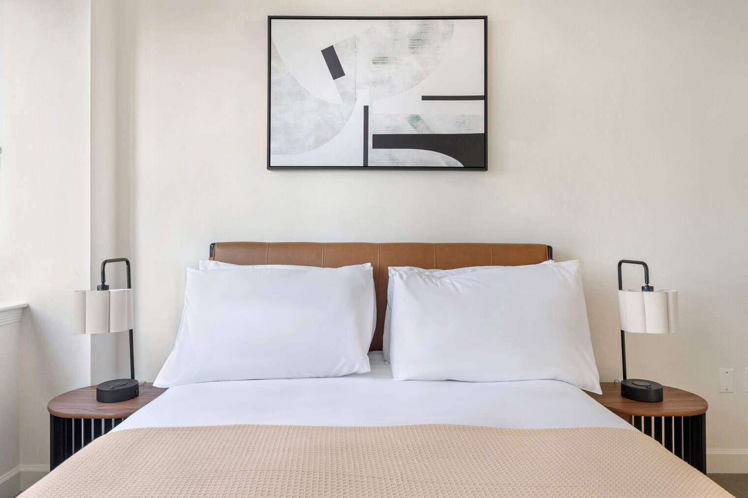 Building Photo - 561 10th Ave