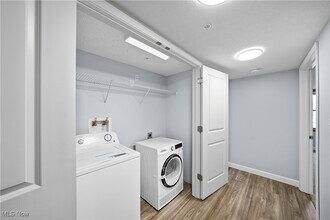 Building Photo - 1765 Merriman Rd