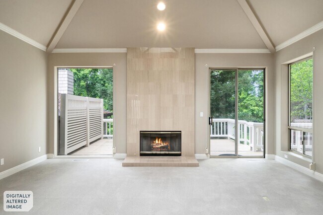 Building Photo - Elegant Los Altos Townhouse Near Redwood Grove & Shoup Park