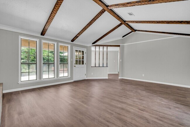 Building Photo - 1315 Ruffwood Rd