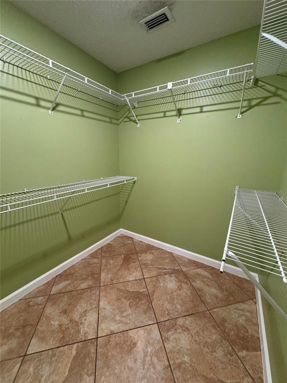 Building Photo - 4750 Hamlets Grv Dr