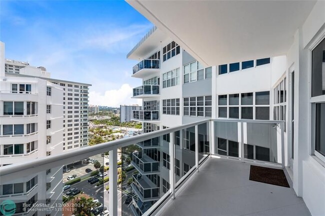 Building Photo - 3700 Galt Ocean Dr