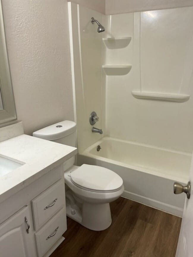 Building Photo - Mesa 4 bedroom rental