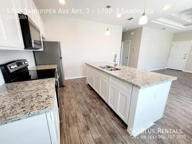 Building Photo - 5700 Sandpiper Ave
