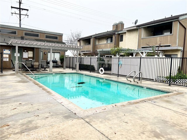 Building Photo - 13946 Sandy Way