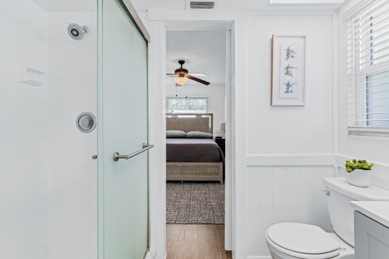 Building Photo - 1442 45th Ave NE