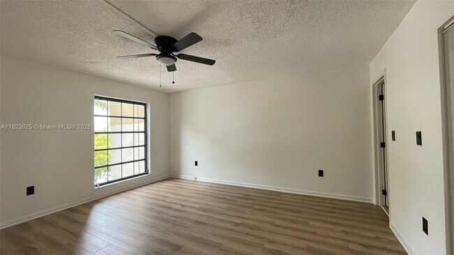 Building Photo - 5550 NW 44th St