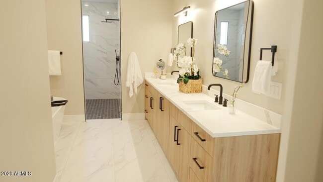 Building Photo - 840 W Pecos Rd