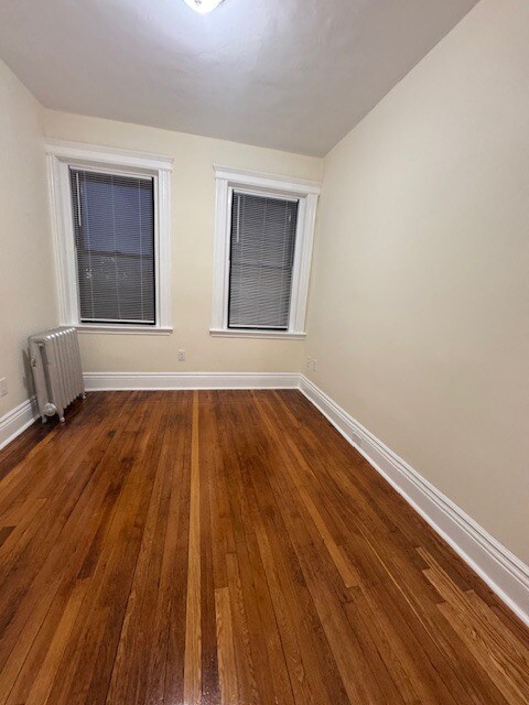 Building Photo - 27 Park Dr