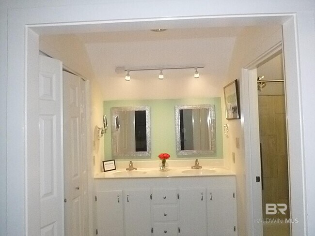 Building Photo - 19307 Scenic Hwy 98