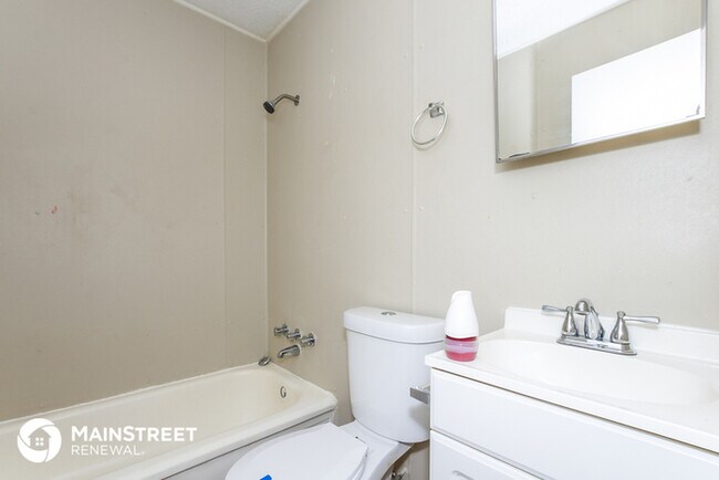 Building Photo - 2408 Marlowe Ave