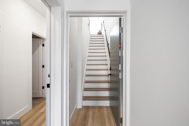 Building Photo - 3108 Clifford St