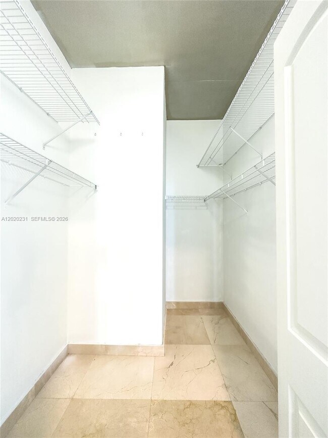 Building Photo - 2275 Biscayne Blvd