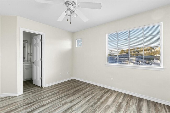 Building Photo - 808 Sagewood Trail