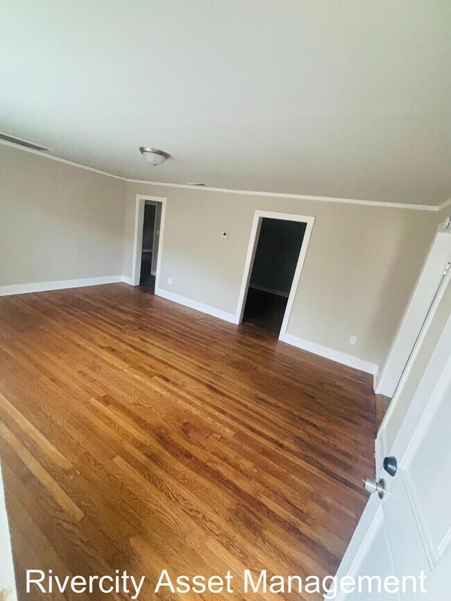 Building Photo - A Must See Gem Located In Frayser!!!! Sect...